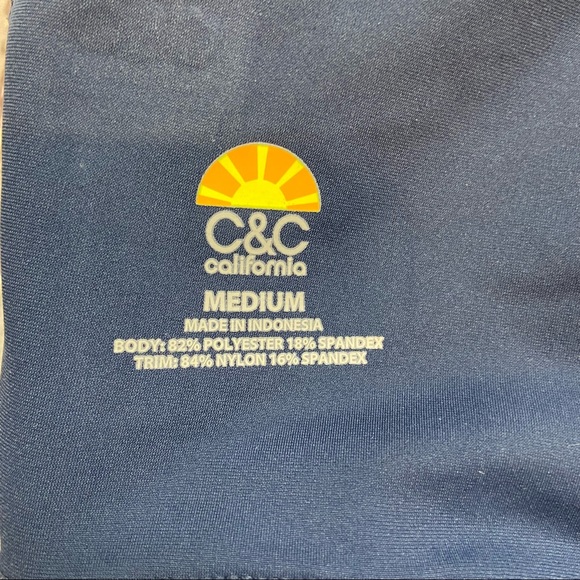 C&C California Navy with Mesh Sports Bra. Size M - Picture 6 of 8